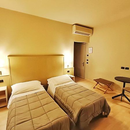 Hotel Corallo ريميني المظهر الخارجي الصورة